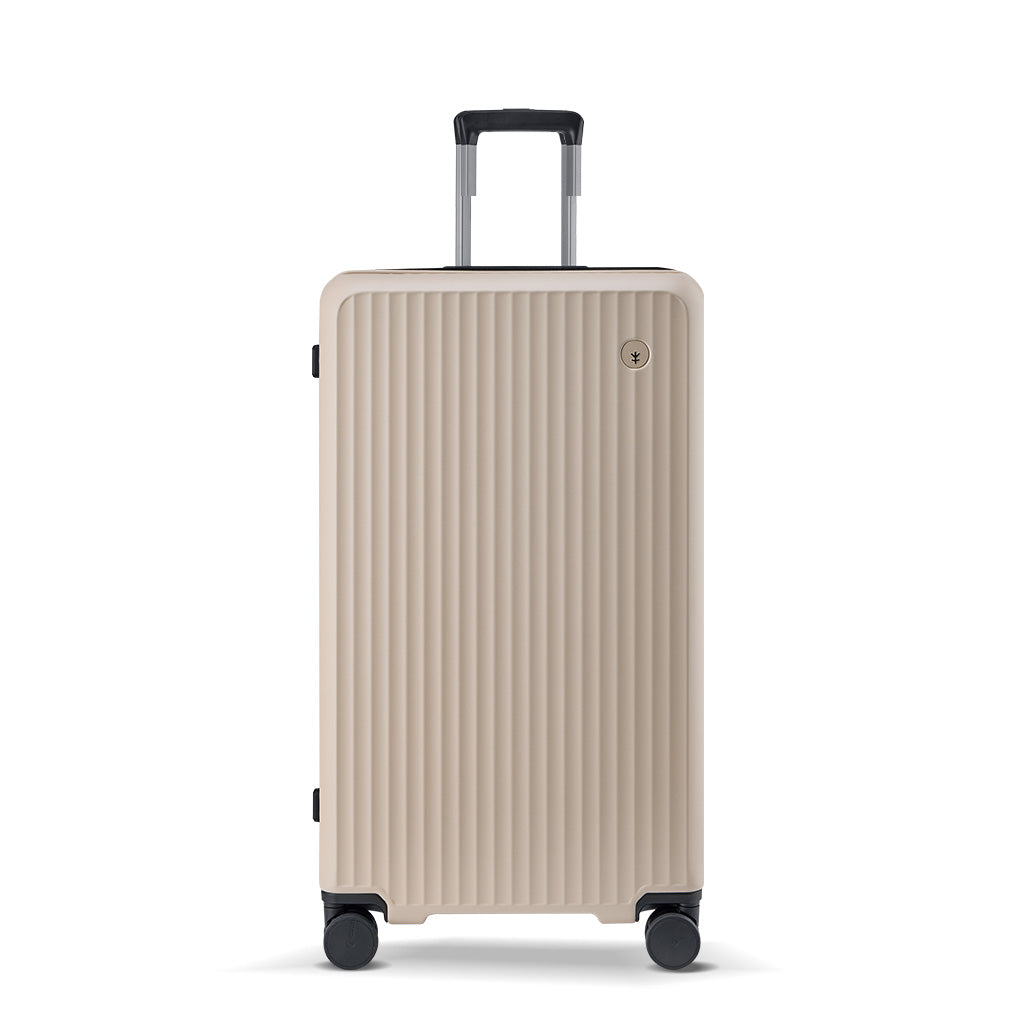 Trunk luggage, Large and deep compartment design, capable of carrying more luggage